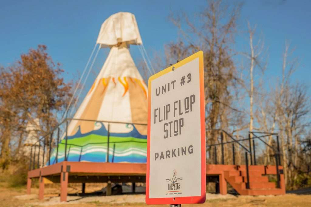Flip Flop camping or glamping teepee parking sign